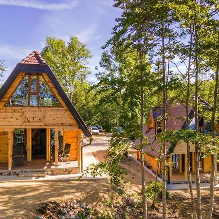 Case de vacanță Log Banjska Stena *